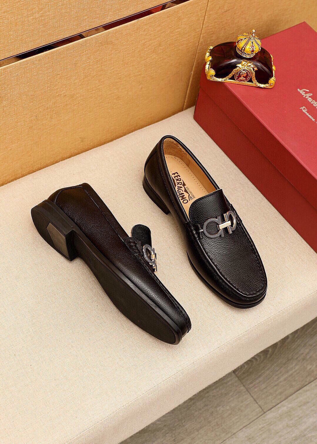 Ferragamo Black Textured Buckle Loafers — side