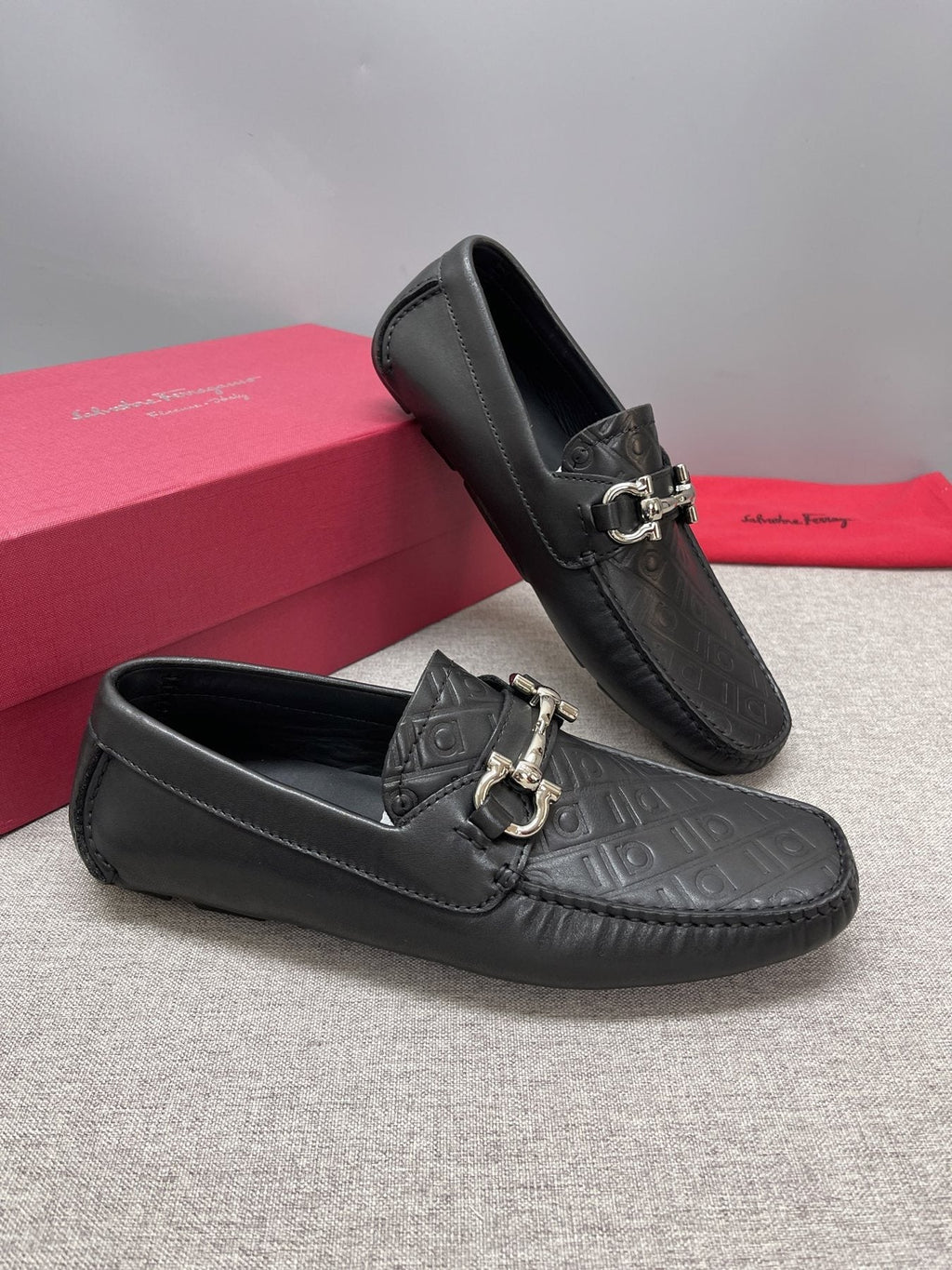 Ferragamo Black Bit Driving Loafers — side