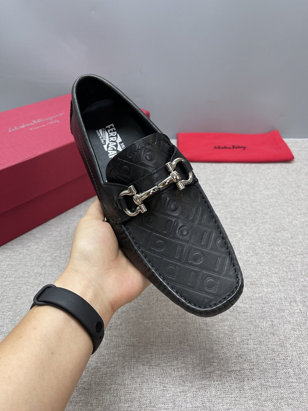 Ferragamo Black Bit Driving Loafers — model