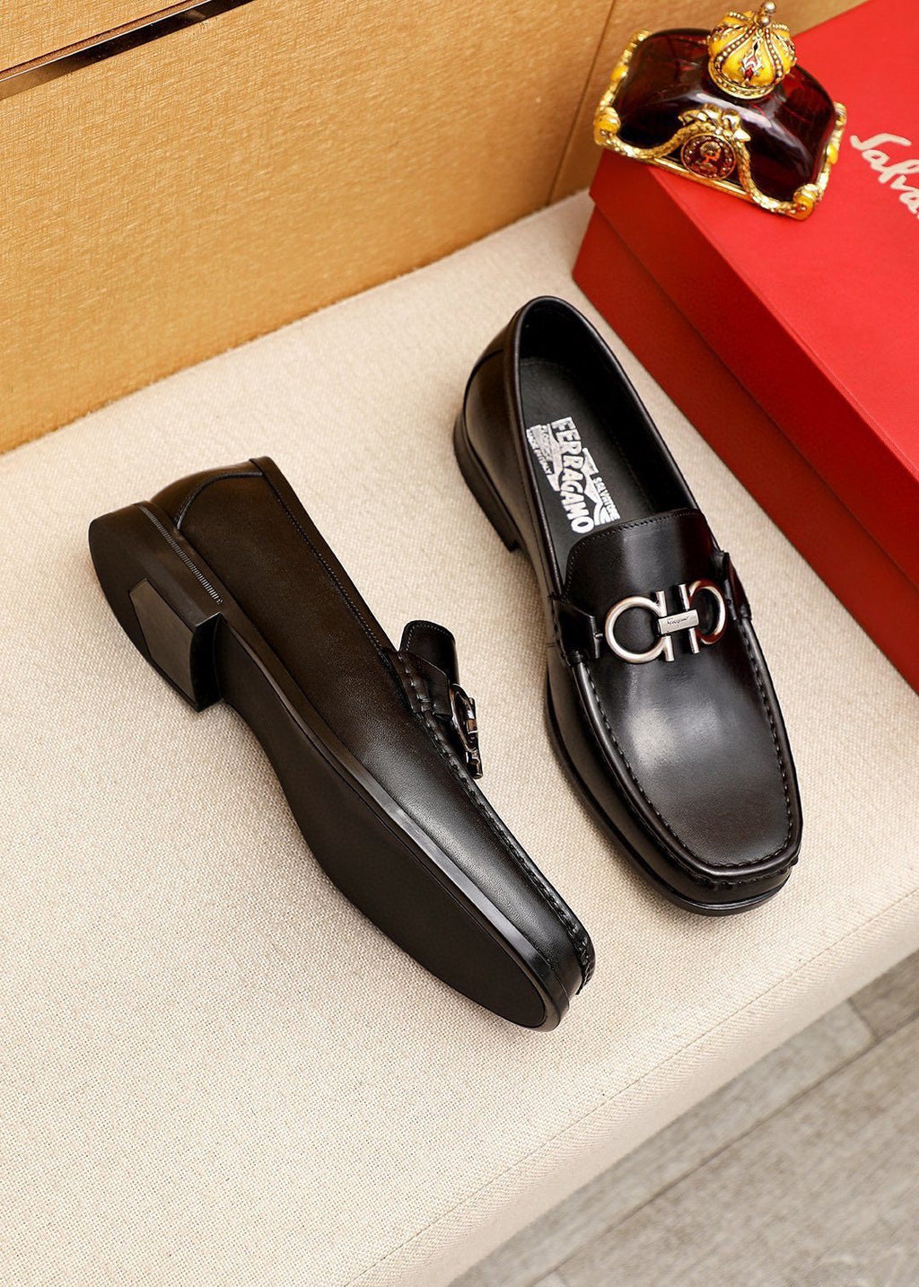 Ferragamo Black Metal-Hardware Loafers — front