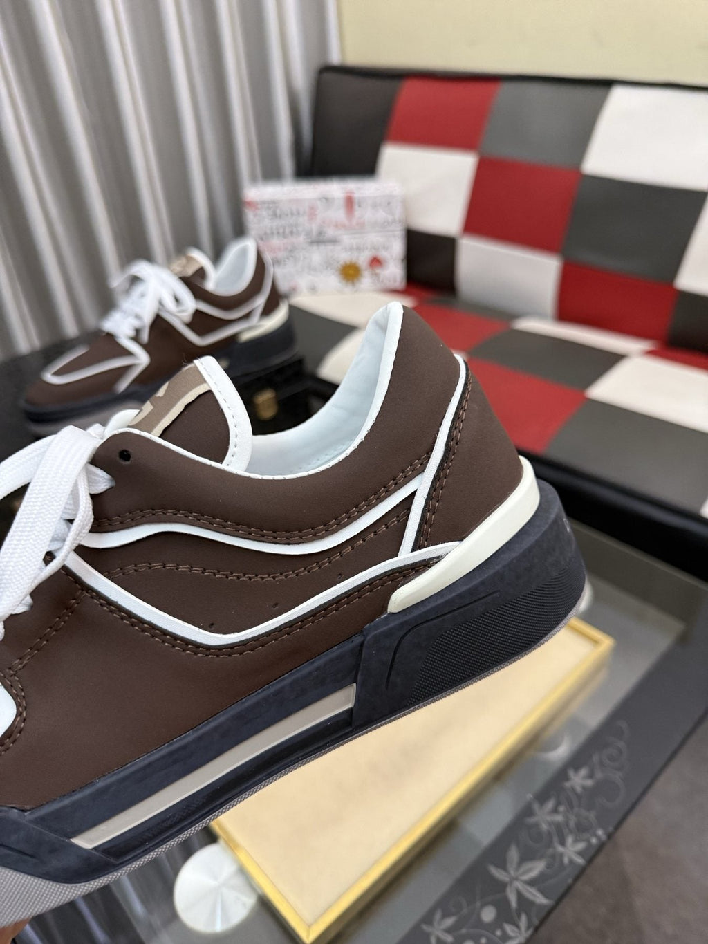 Dolce & Gabbana Brown Piped Low-Top Sneakers — detail