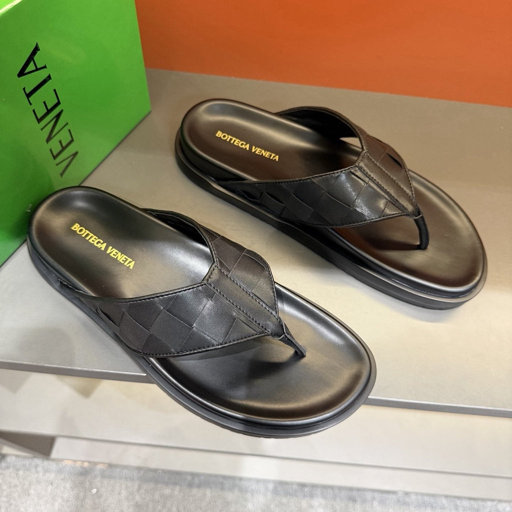 Bottega Veneta Black Woven Thong Sandals — front
