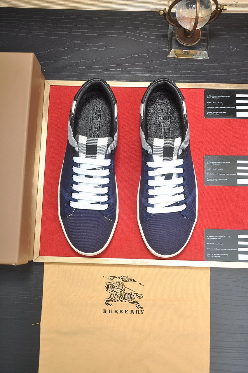 Burberry Navy Check Low-Top Sneakers — front