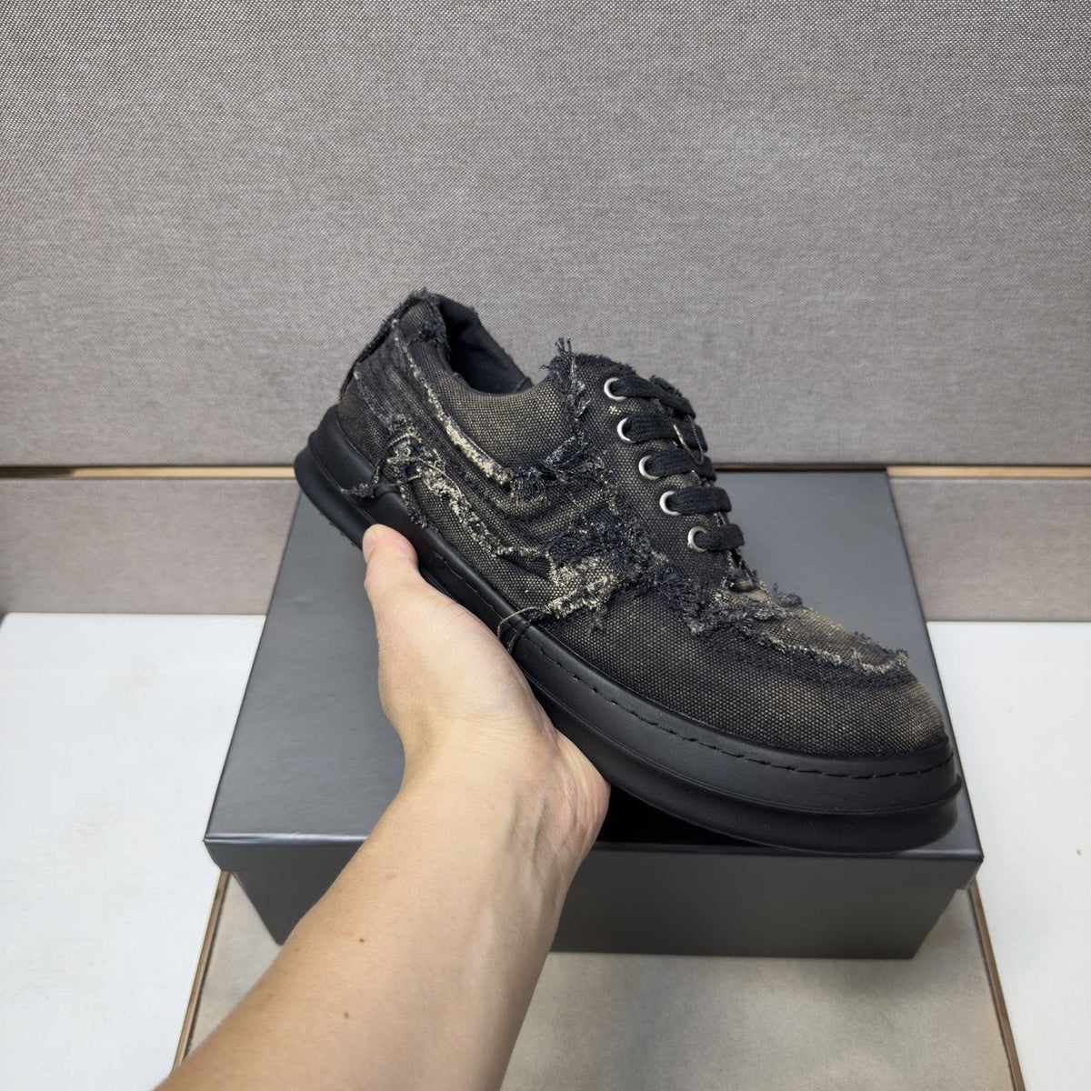 Black & Charcoal Distressed Low-Top Sneakers — model