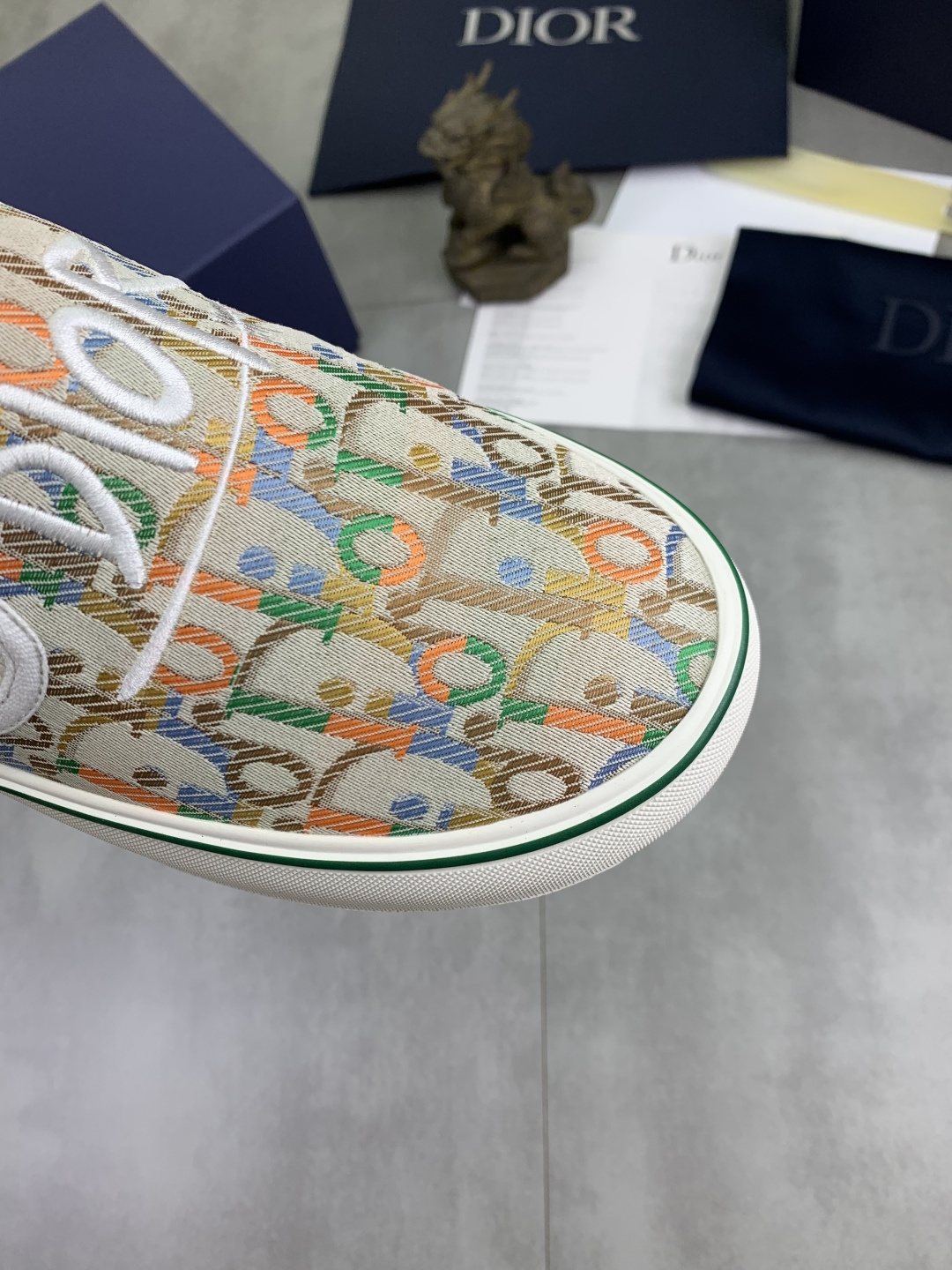 微商相册测试鞋子-Dior Multicolor Canvas Slip-On Shoes — detail