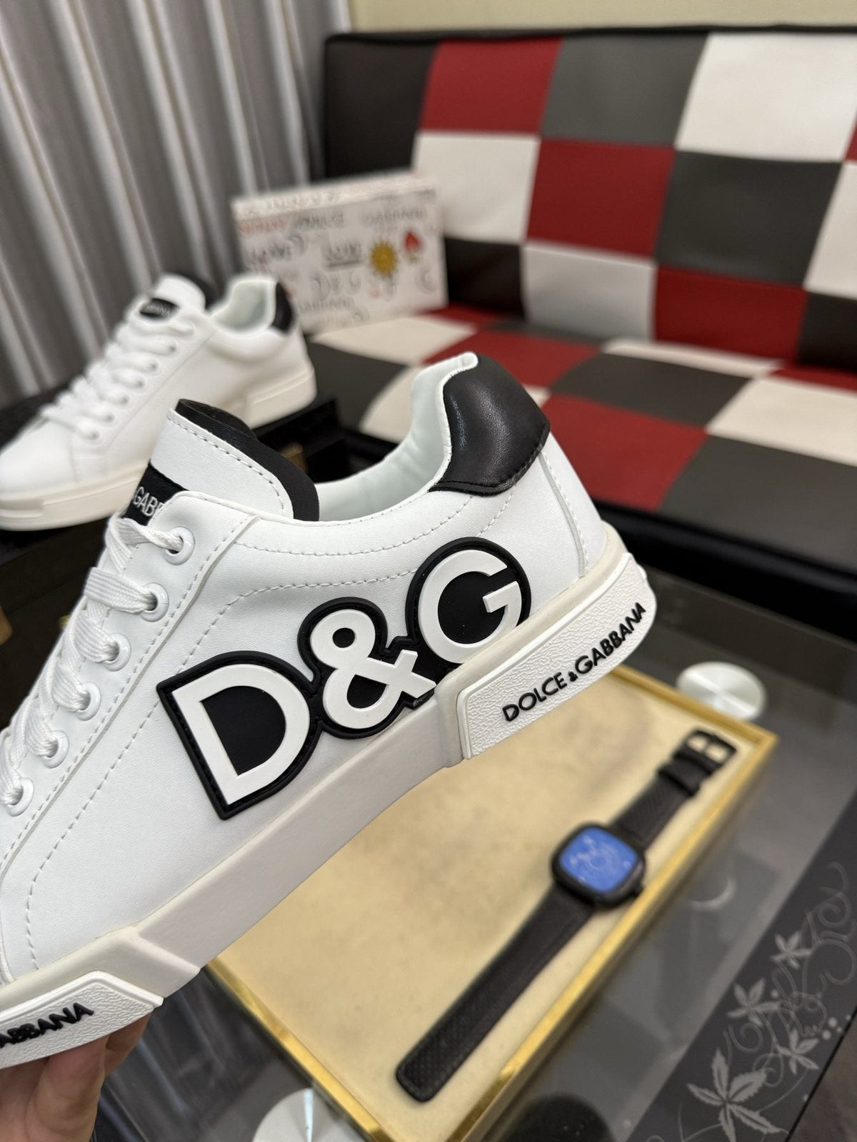 Dolce & Gabbana White Logo Low-Top Sneakers — detail