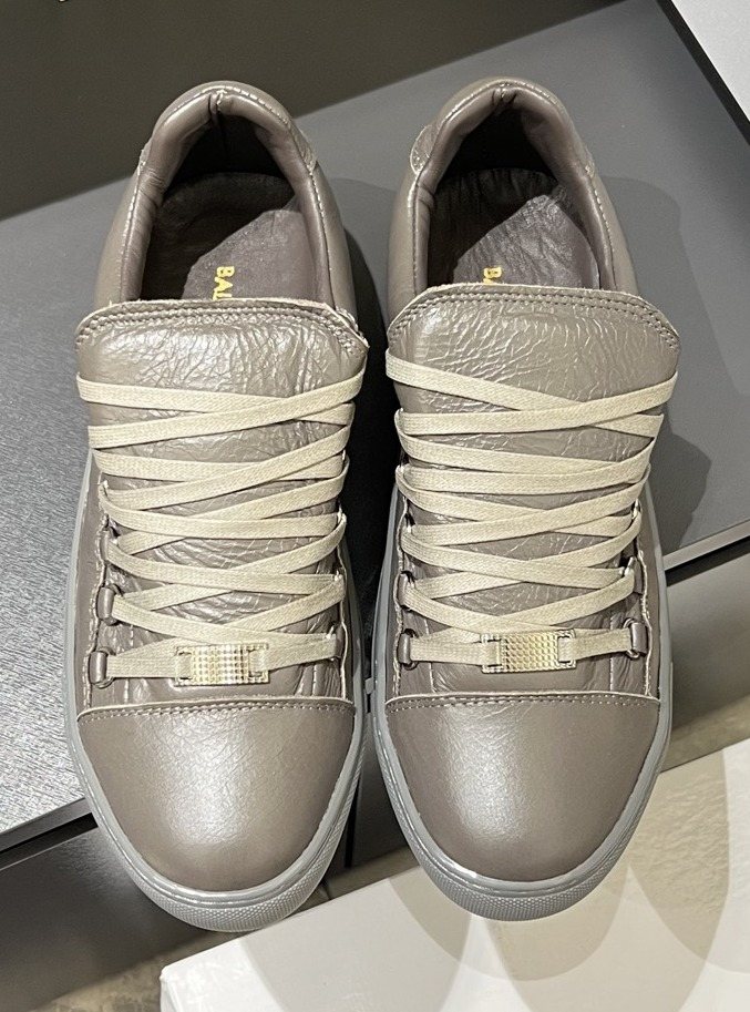 Balenciaga Taupe Gray Low-Top Sneakers — front