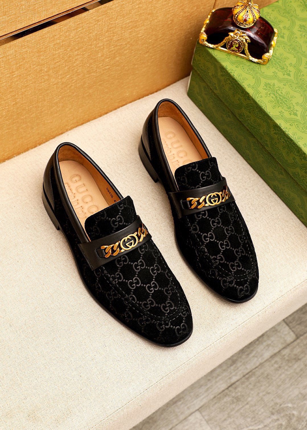 GUCCI Black Patterned Loafers — hero