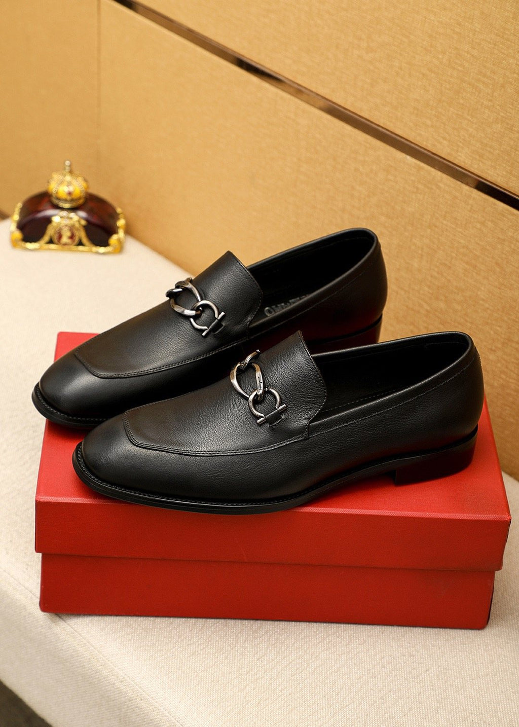 Ferragamo Black Bit Loafers — front