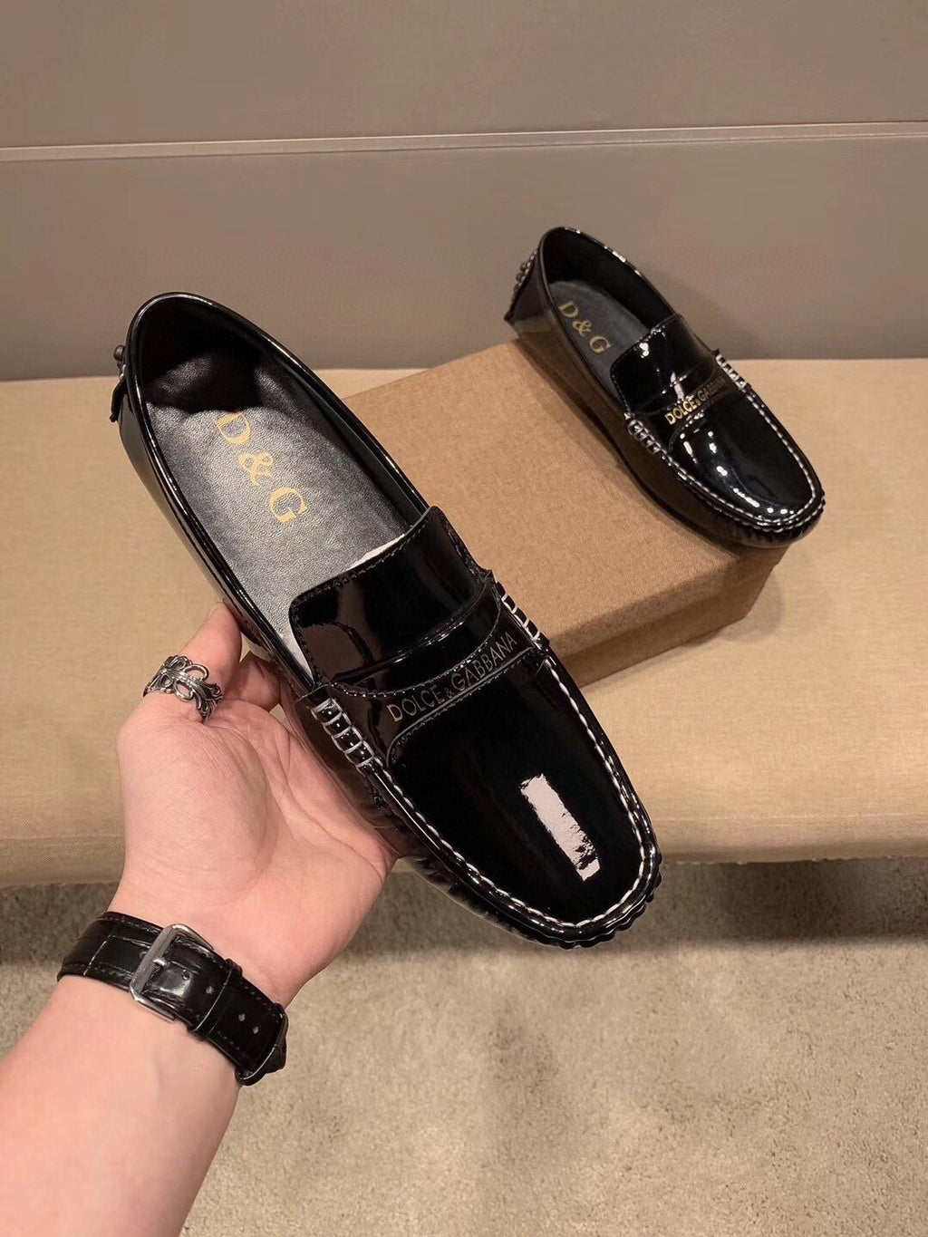Dolce & Gabbana Black Glossy Loafers — front