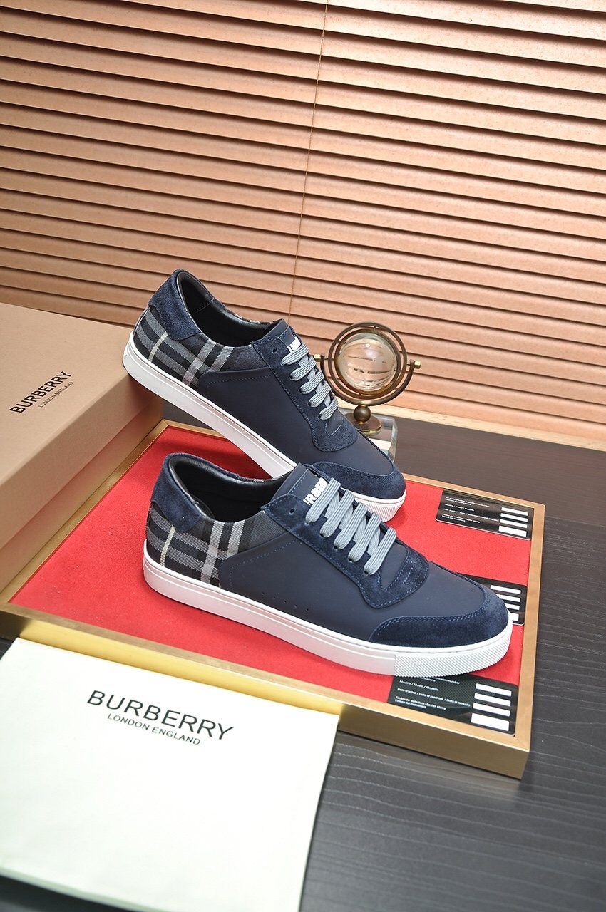 Burberry Navy Check Low-Top Sneakers — side