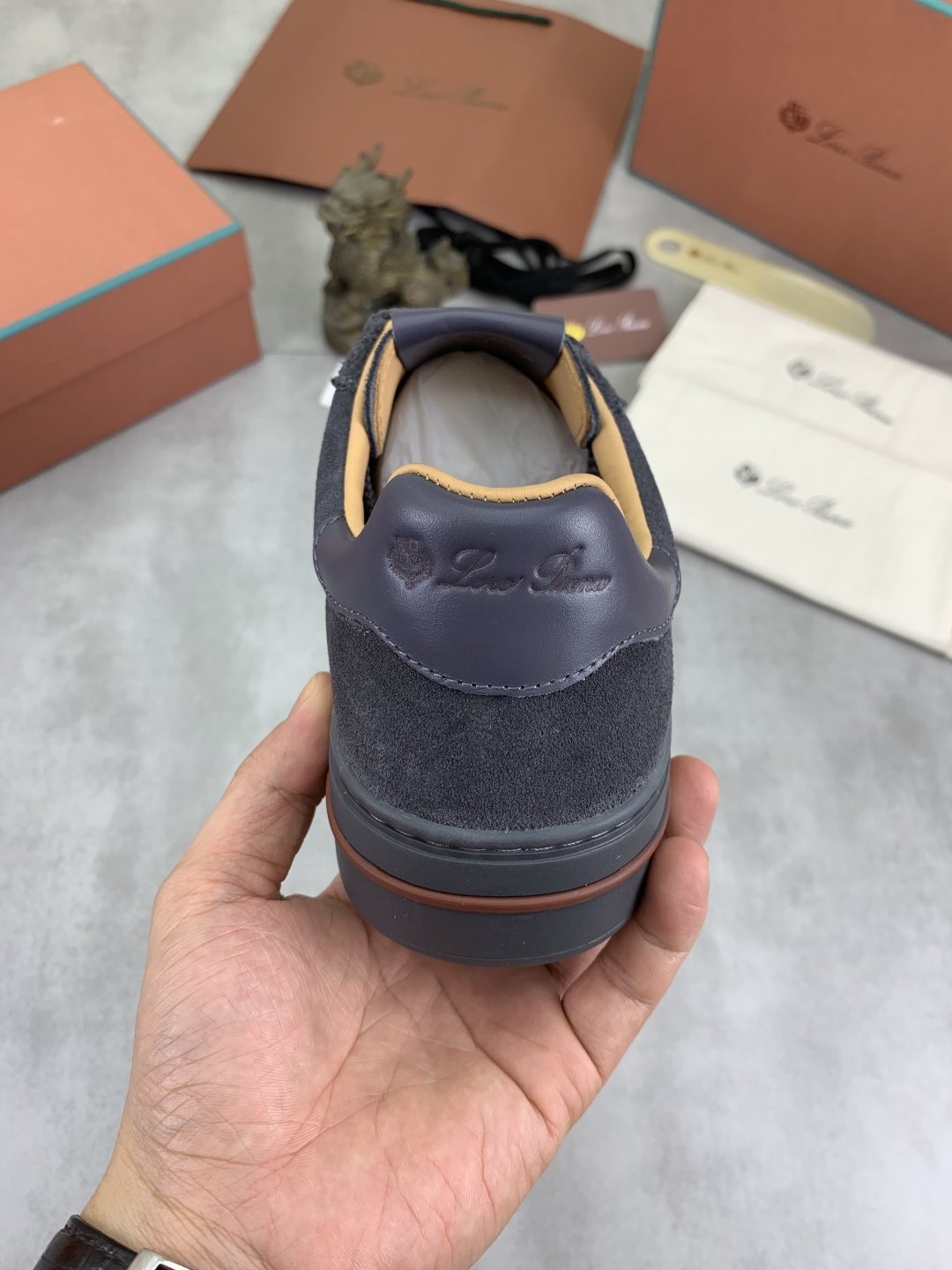 微商相册测试鞋子-Loro Piana Navy Panel Low-Top Sneakers — back