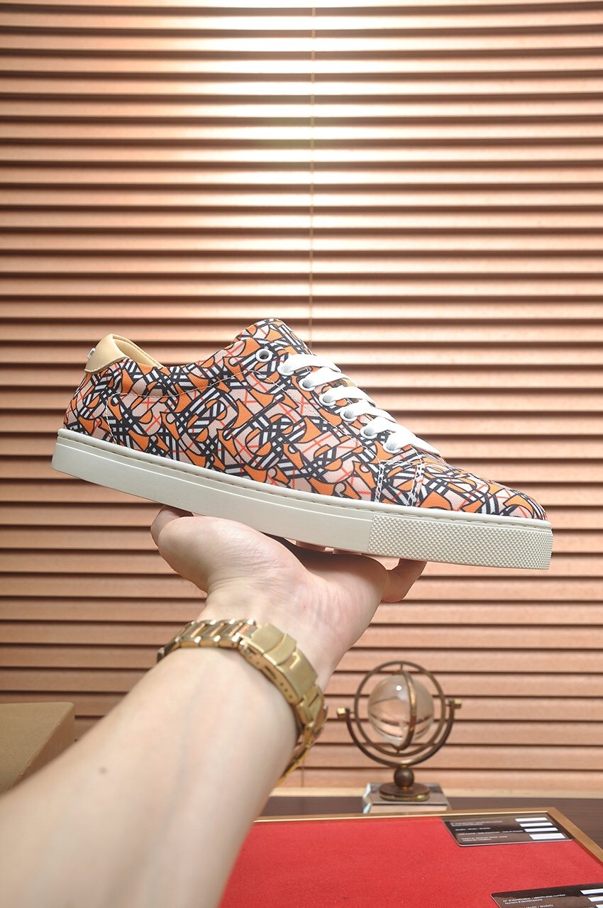 Burberry Orange Geometric Low-Top Sneakers — side