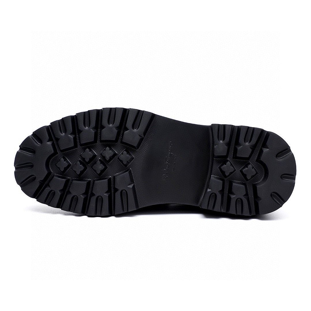 微商相册测试鞋子-Ferragamo Black Lug Sole Bit Loafers — detail