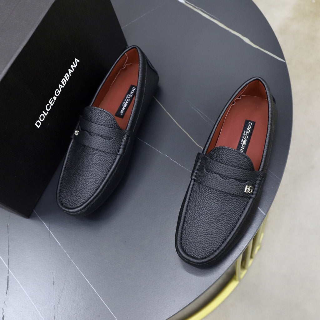 Dolce & Gabbana Black Textured Leather Loafers — side