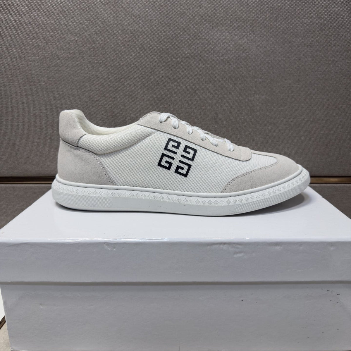 Givenchy Geometric Emblem Low-Top Sneakers — side