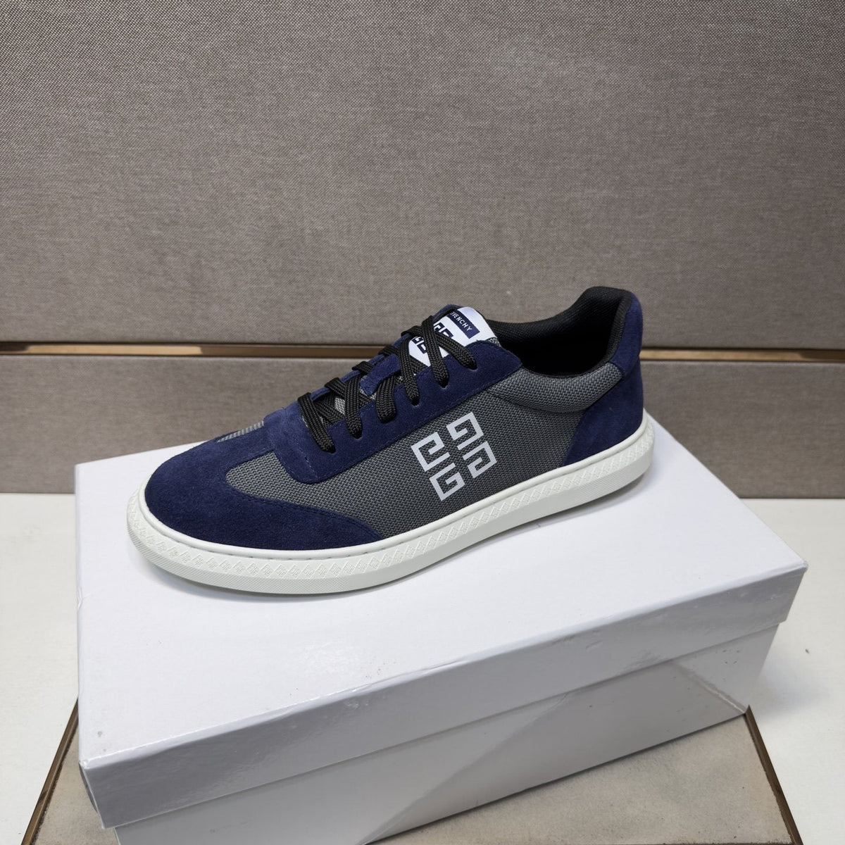 Givenchy Geometric Emblem Low-Top Sneakers — front