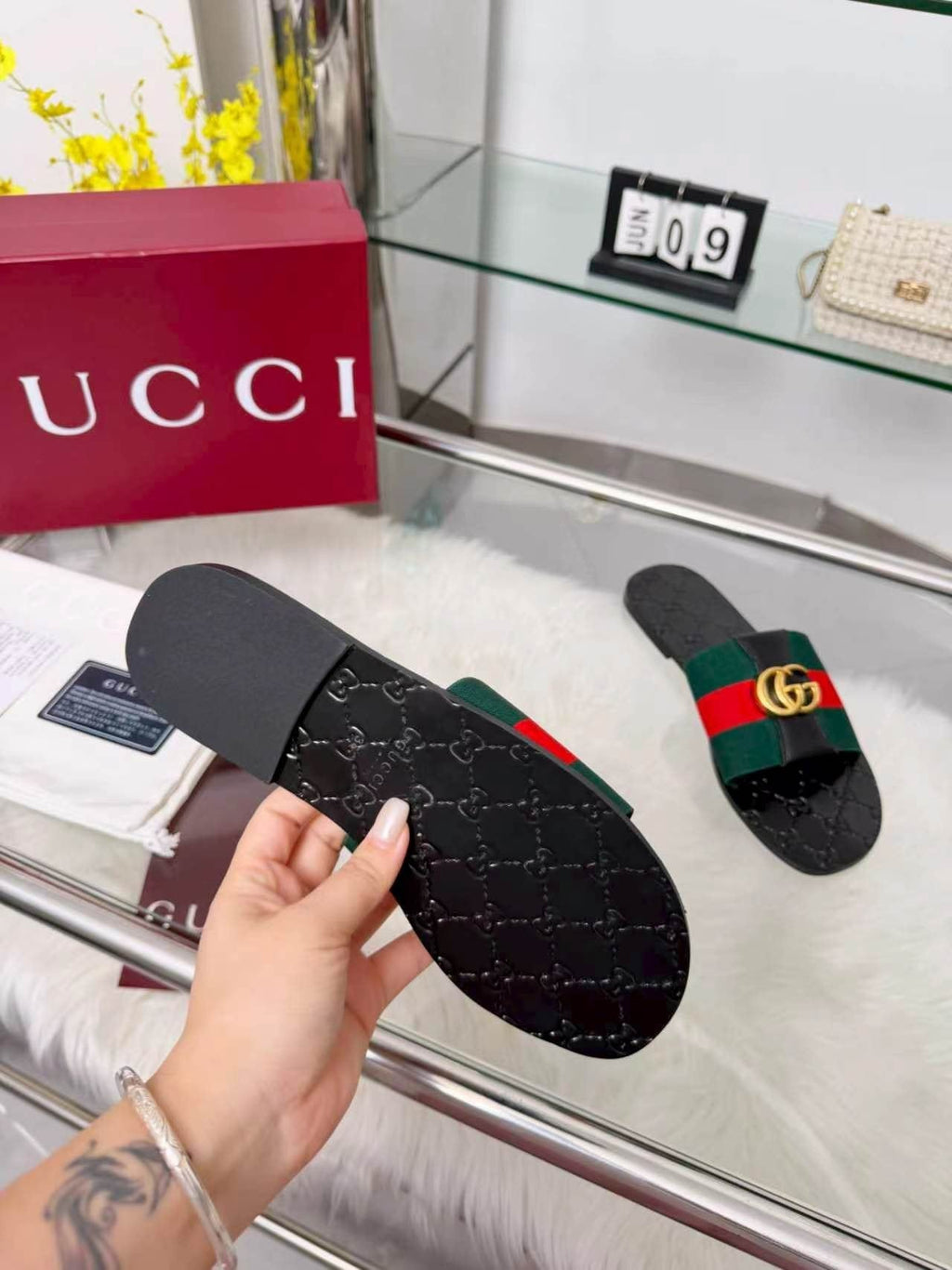 Gucci Black Striped Strap Slide Sandals — detail