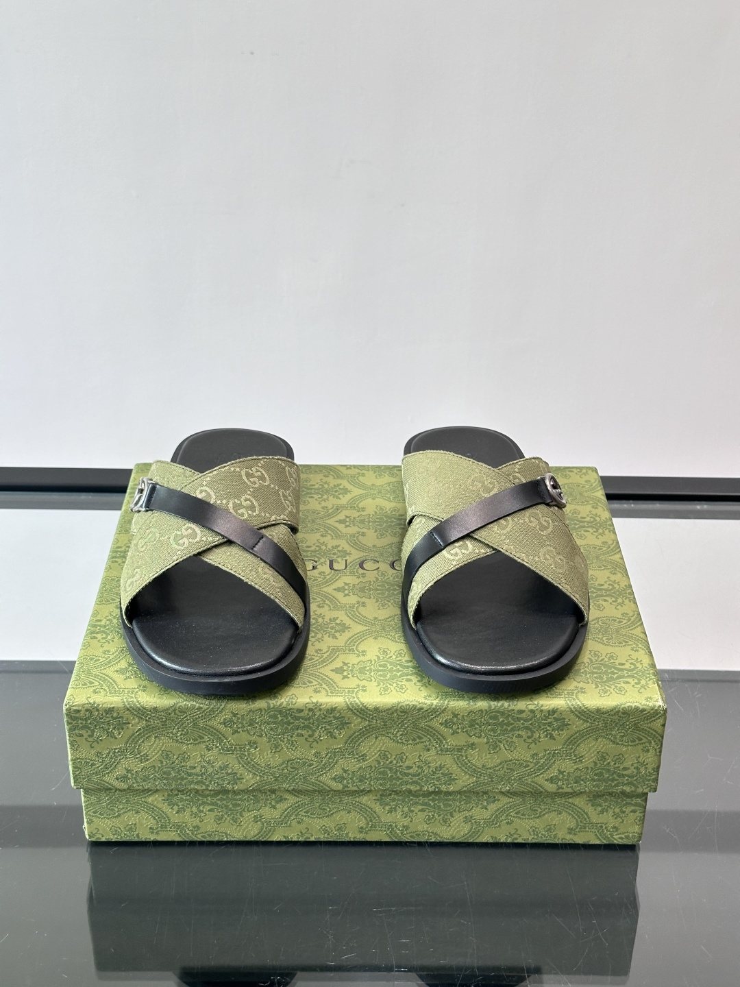 Gucci Gray and Black Cross-Strap Slide Sandals — front