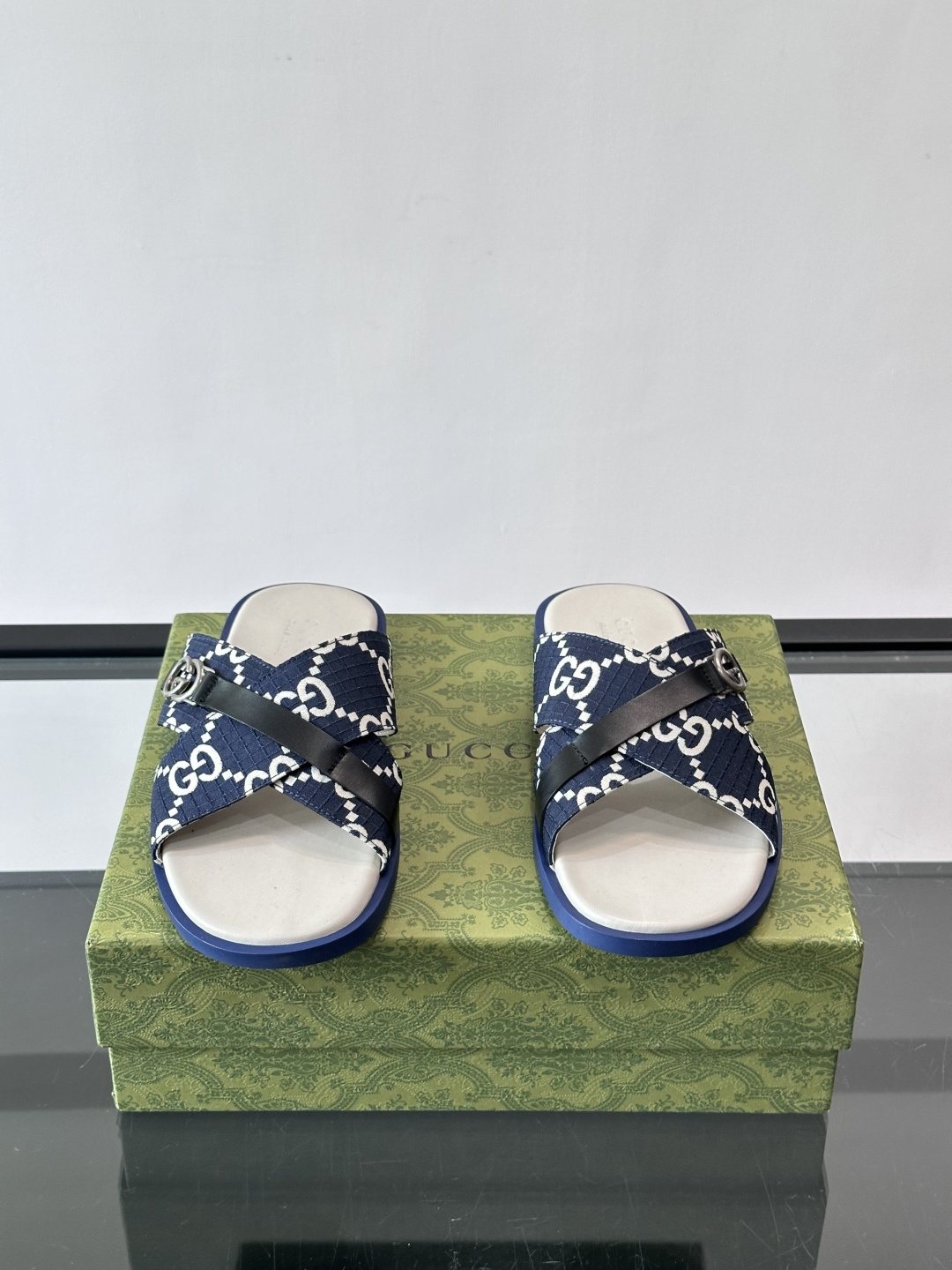 Gucci Gray and Black Cross-Strap Slide Sandals — front