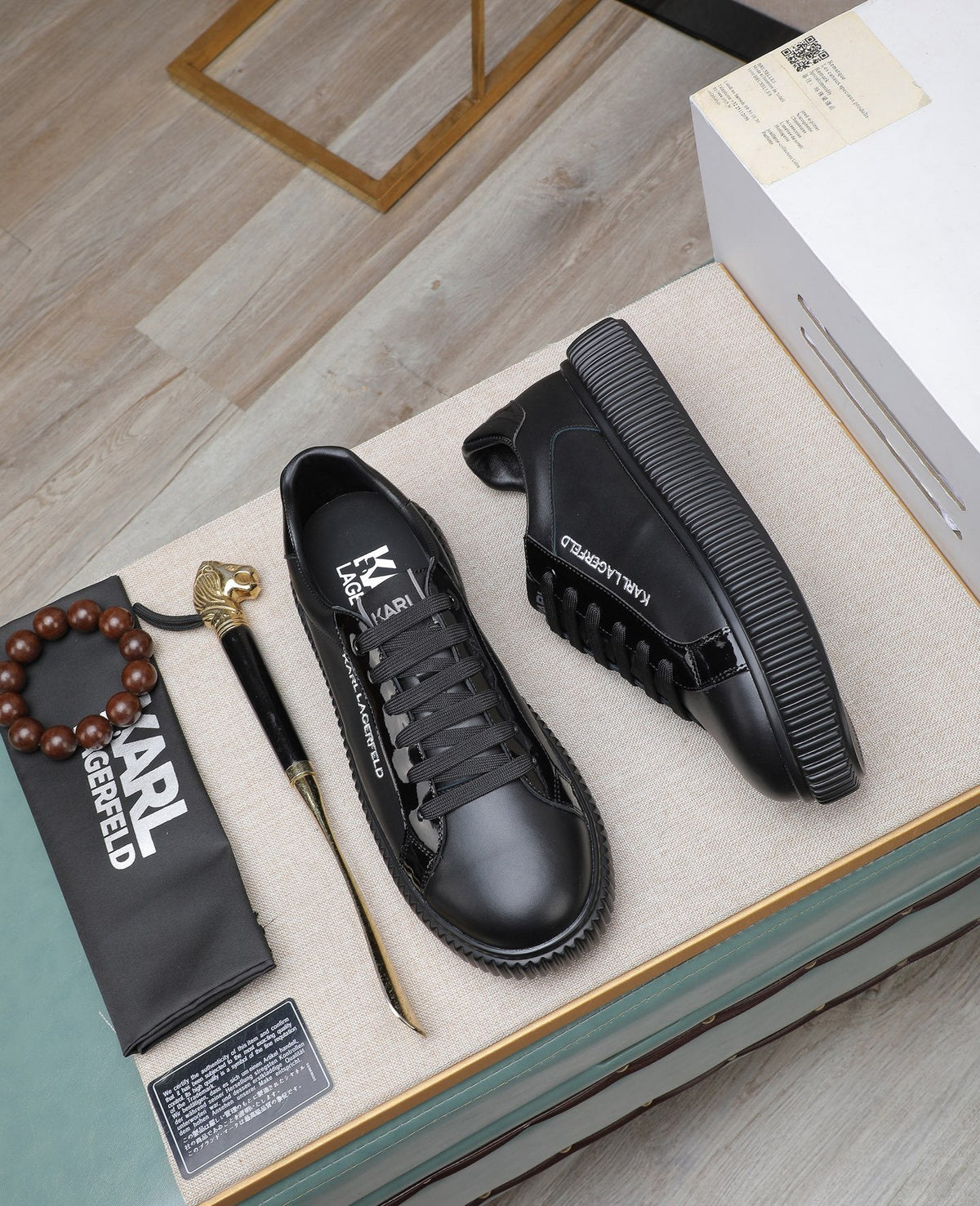 Karl Lagerfeld Low-Top Logo Sneakers — front