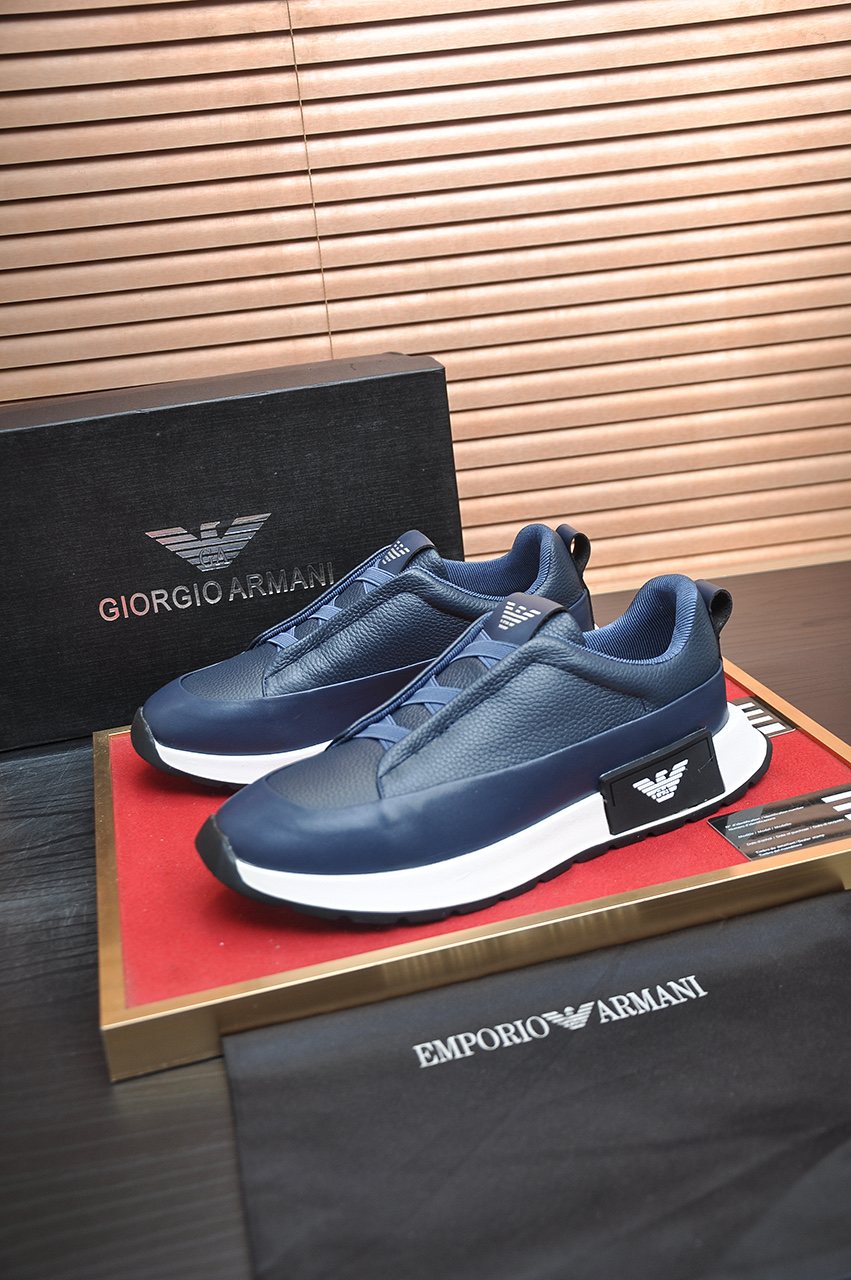 Armani Eagle-Accent Low-Top Sneakers — front