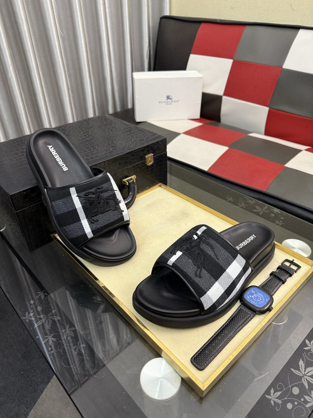 Burberry White Plaid Horse Motif Slide Sandals — model