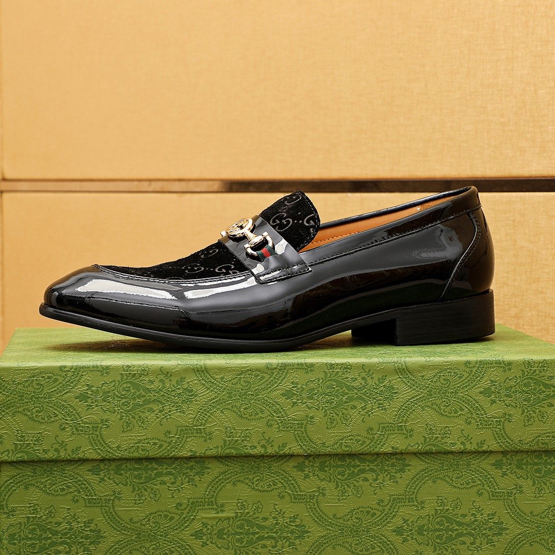 GUCCI Glossy Bit Loafers — side