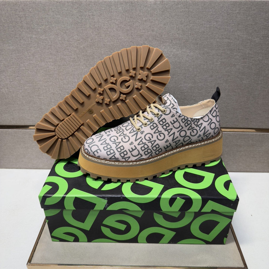 Dolce & Gabbana Letter Print Lug Sole Shoes — back