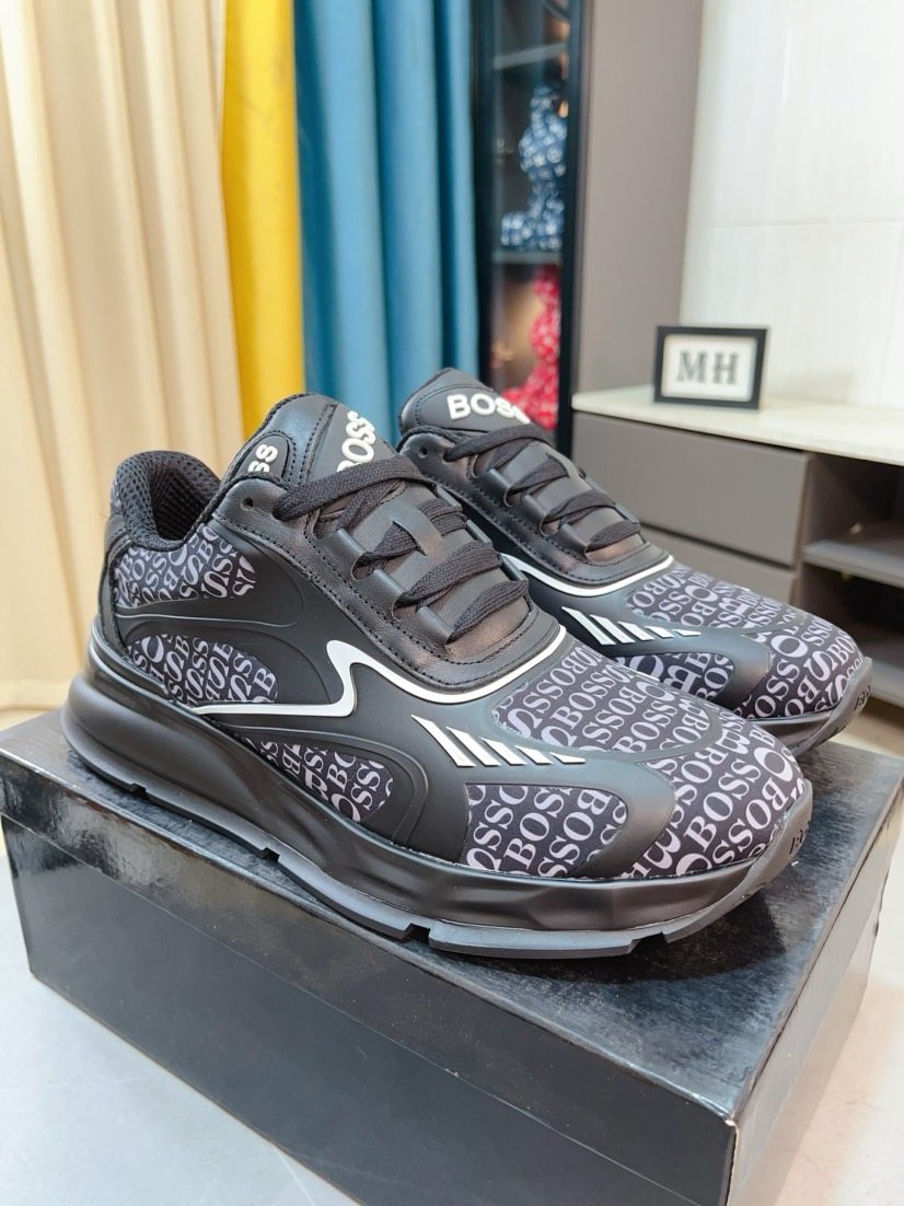 HUGO BOSS Logo-Pattern Low-Top Sneakers — front