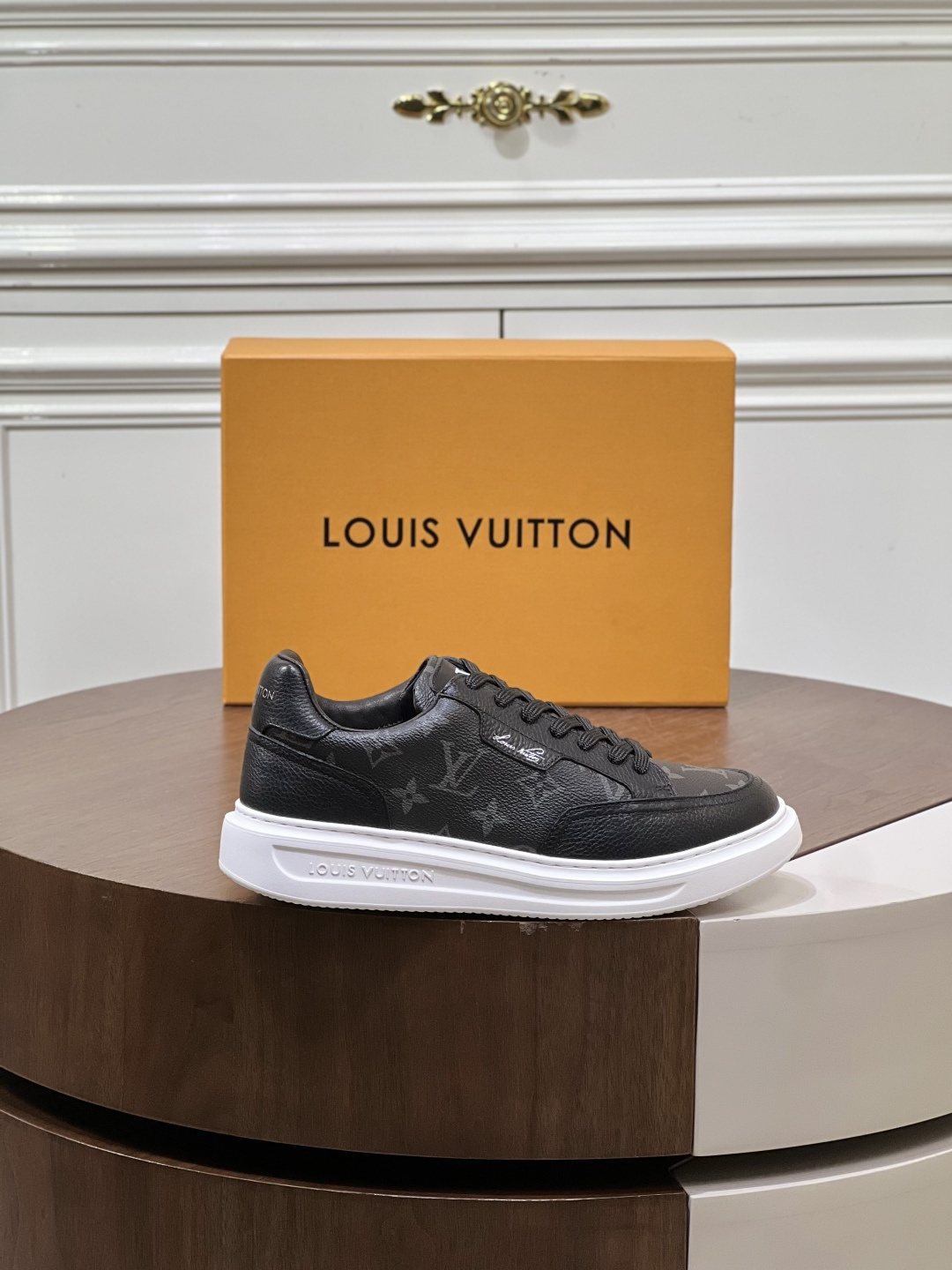 Louis Vuitton Textured Low-Top Sneakers — front