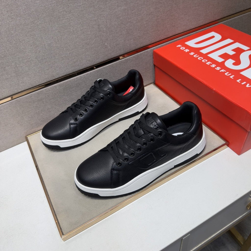 DIESEL Paneled Low-Top Sneakers — front