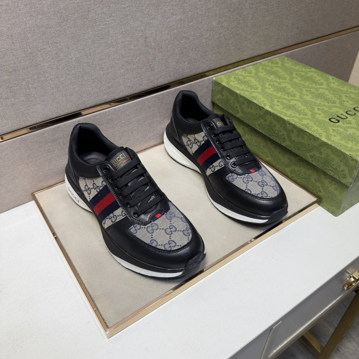 Gucci Stripe Low-Top Sneakers — front