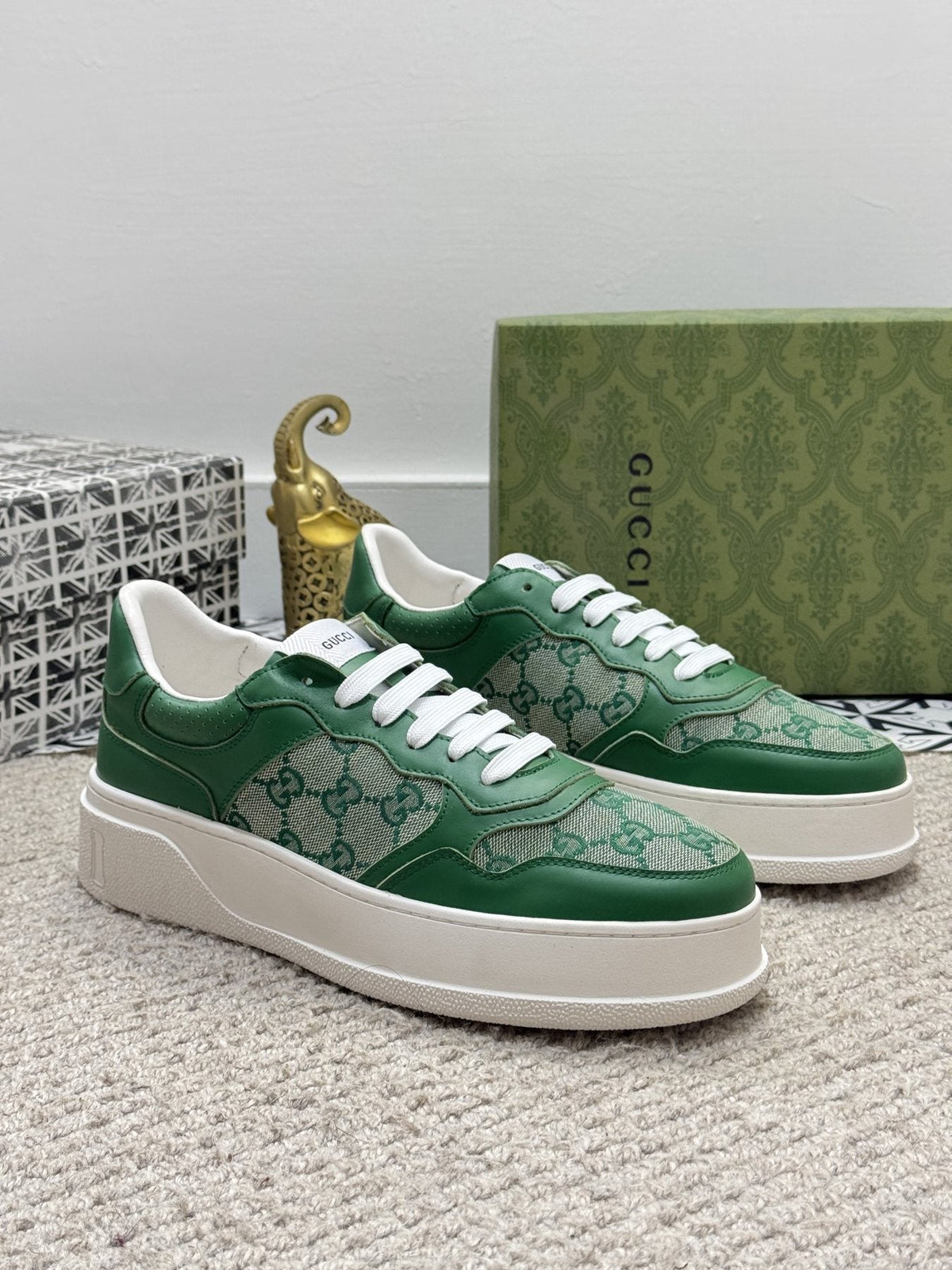 Gucci Patterned Low-Top Sneakers — front