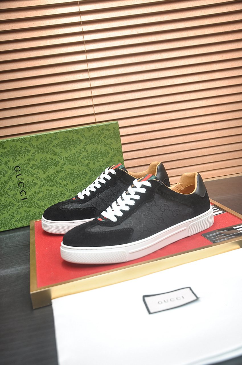 Gucci Black Patterned Low-Top Sneakers — side