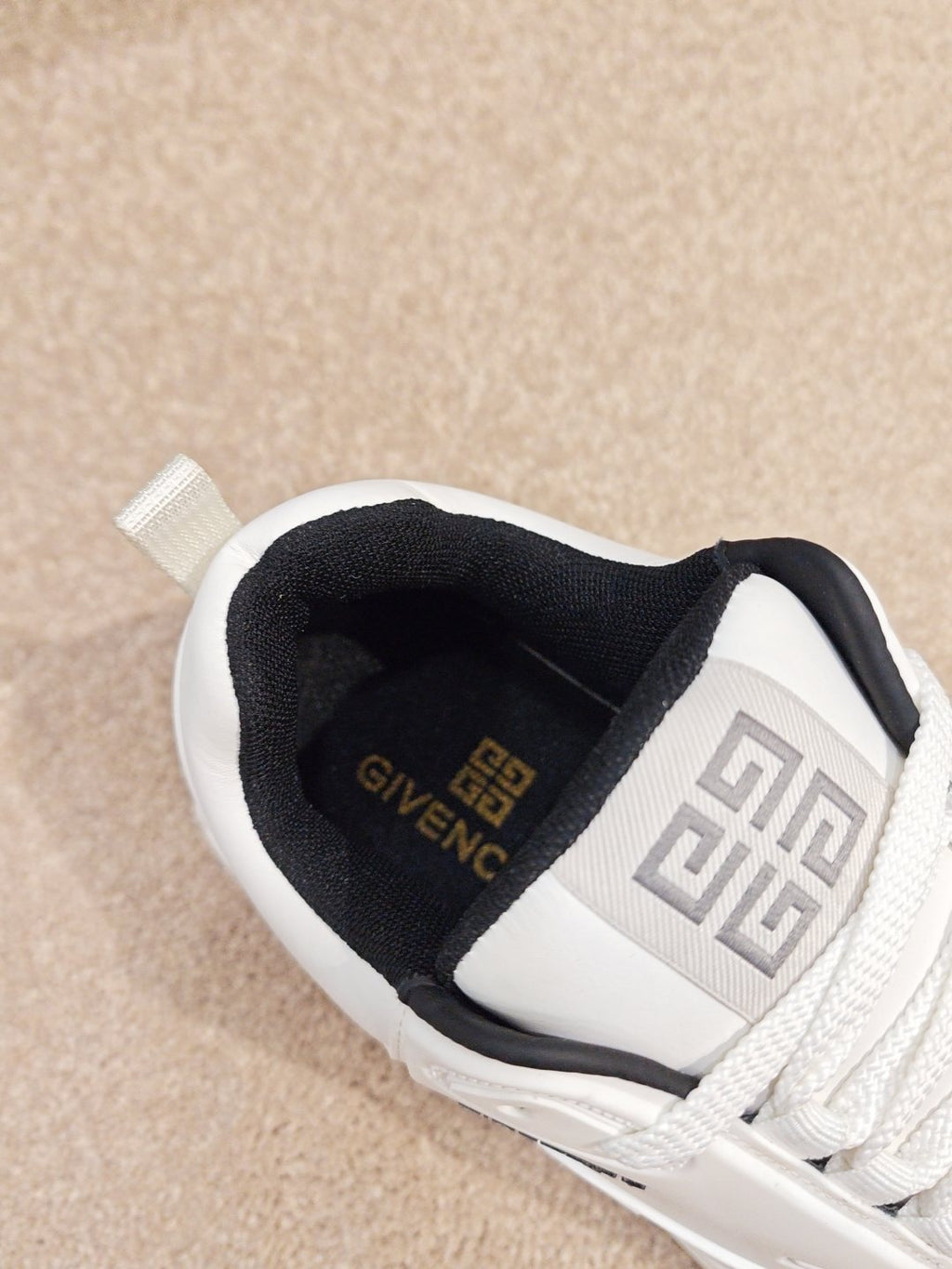 Givenchy Logo Low-Top Sneakers — side