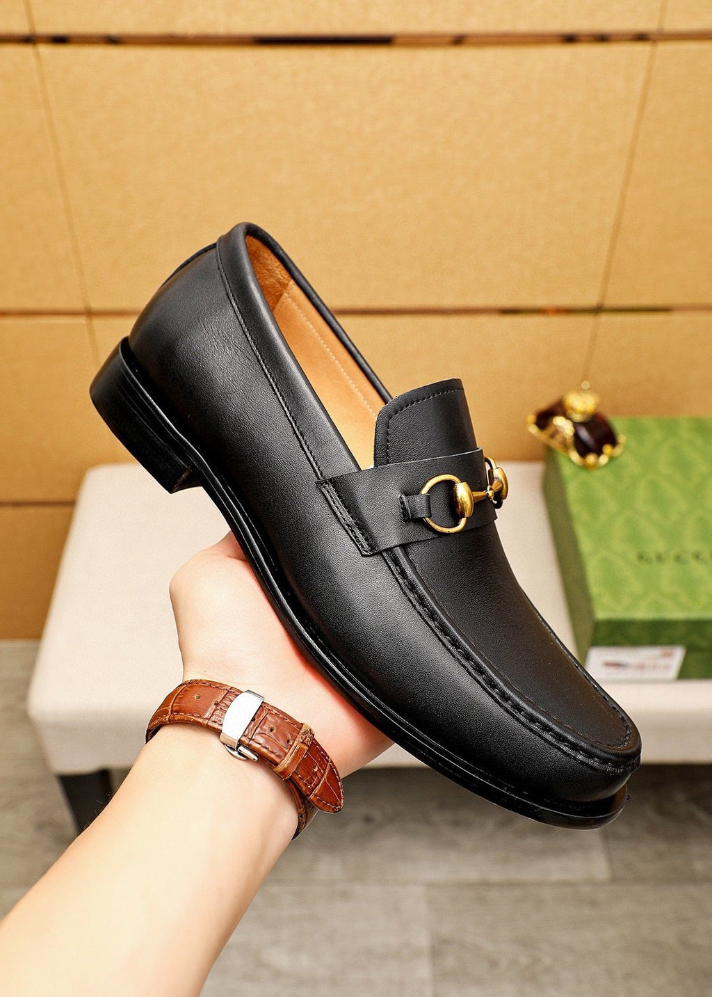 GUCCI Leather Horsebit-Style Loafers — model