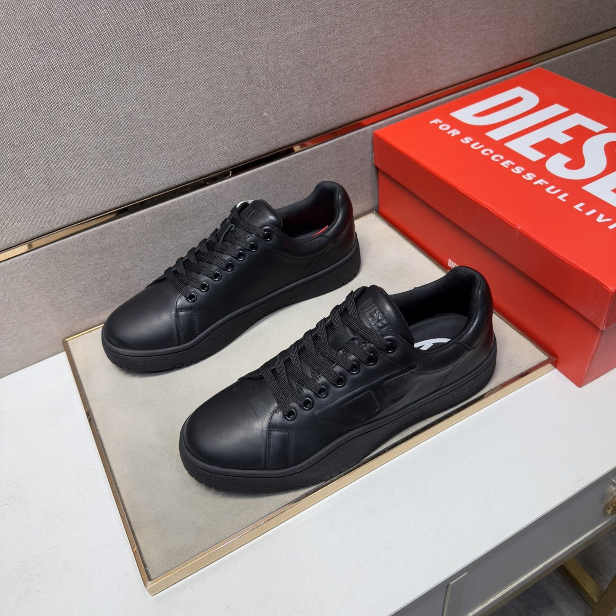 Diesel Men’s Low-Top Lace-Up Sneakers — side